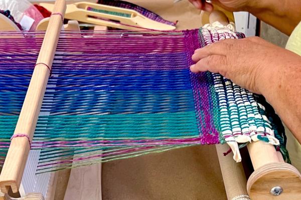 Weaving on a Rigid-Heddle Loom